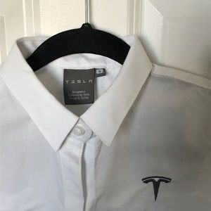 Women’s Tesla Button Down